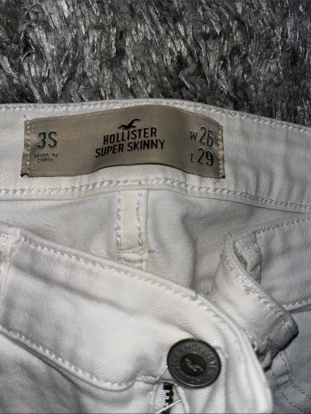 Hollister White Stretch Skinny Jeans - Picture 2 of 9